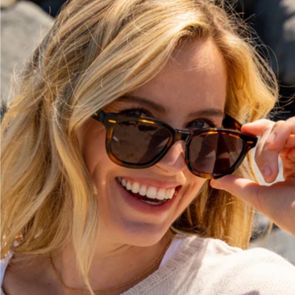 Raen “The Myles Sunglasses” - Picture 1 of 1